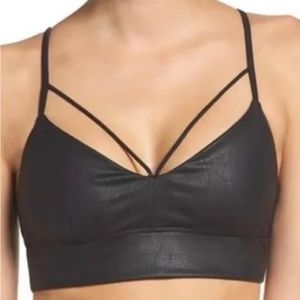 Alo Yoga Spotlight Bra